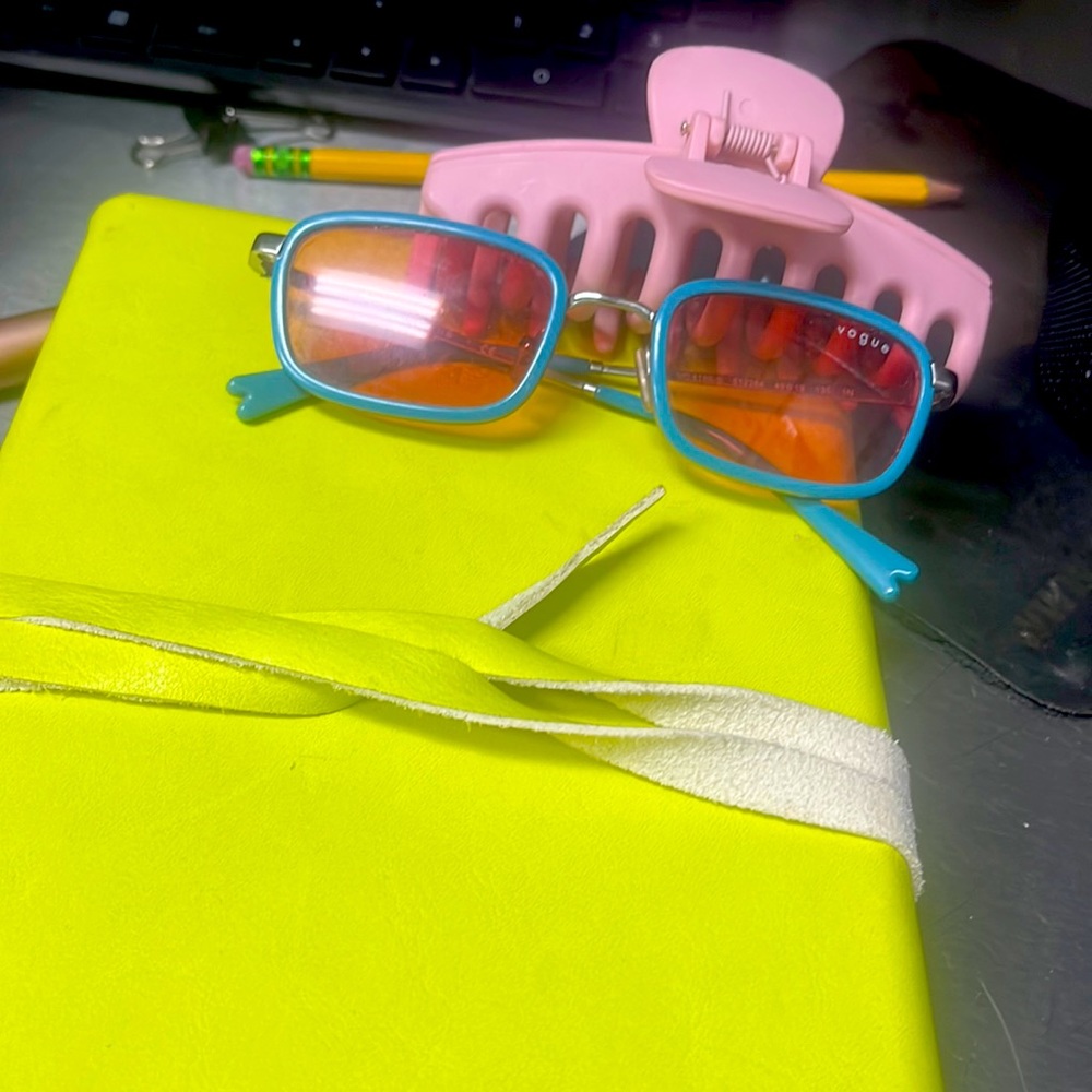 COPY - vogue sunglasses, have been reagusted back to perfect condition no scrat…